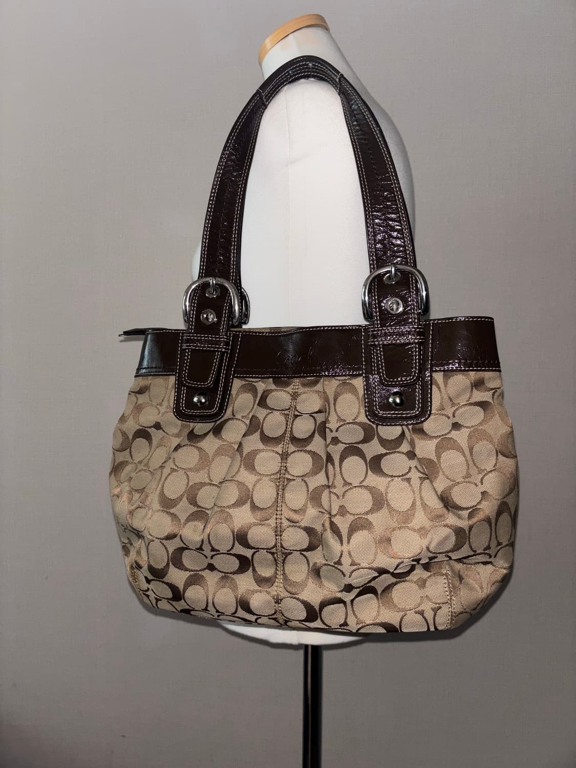 Coach signature shoulder bag 상품이미지1