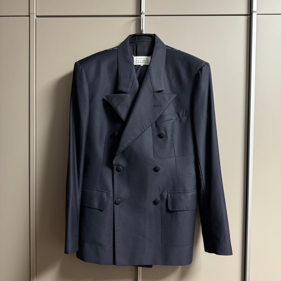 메종 마르지엘라 다크 네이비 더블 수트 셋업 50 사이즈 상품이미지1