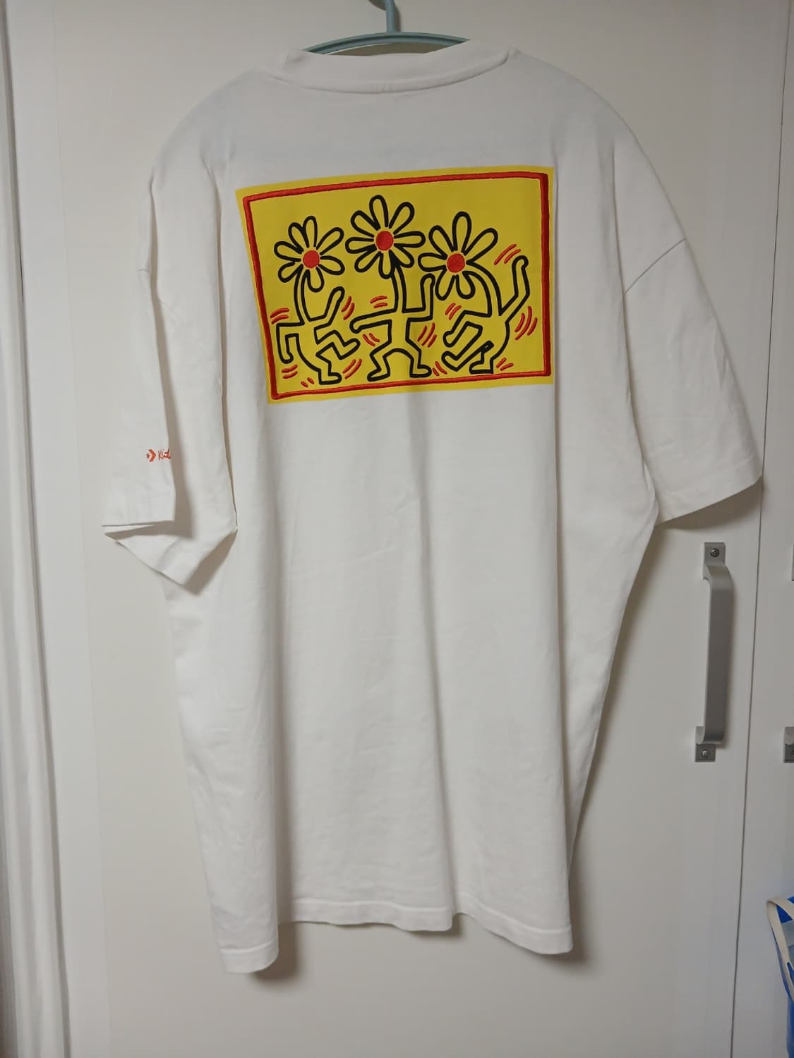 컨버스 키스해링 콜라보 반팔 티셔츠 화이트 L 상품이미지1