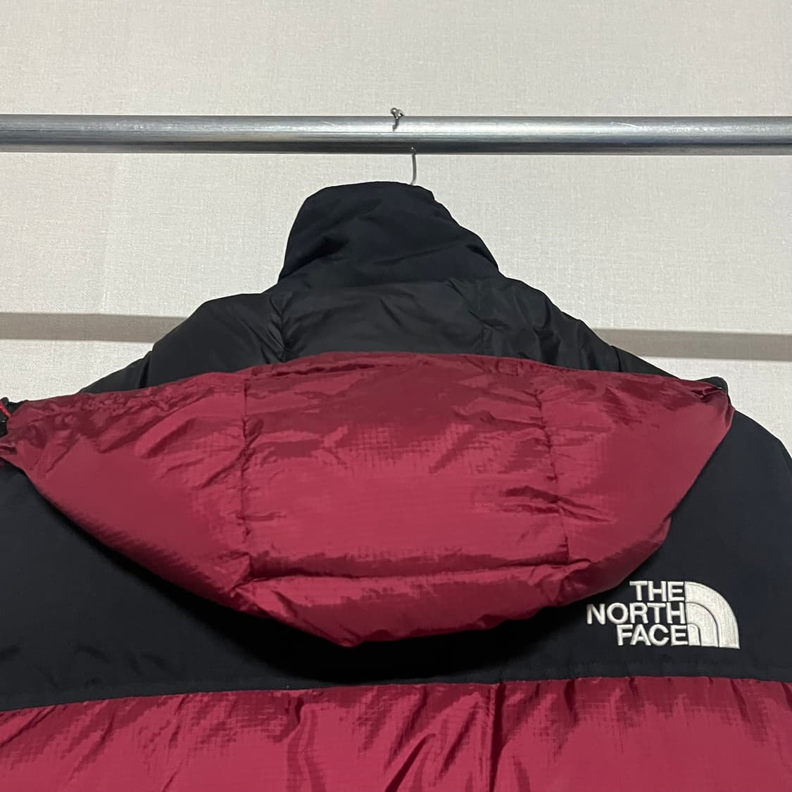 노스페이스 써밋 700 눕시 패딩 버건디 95 상품이미지3