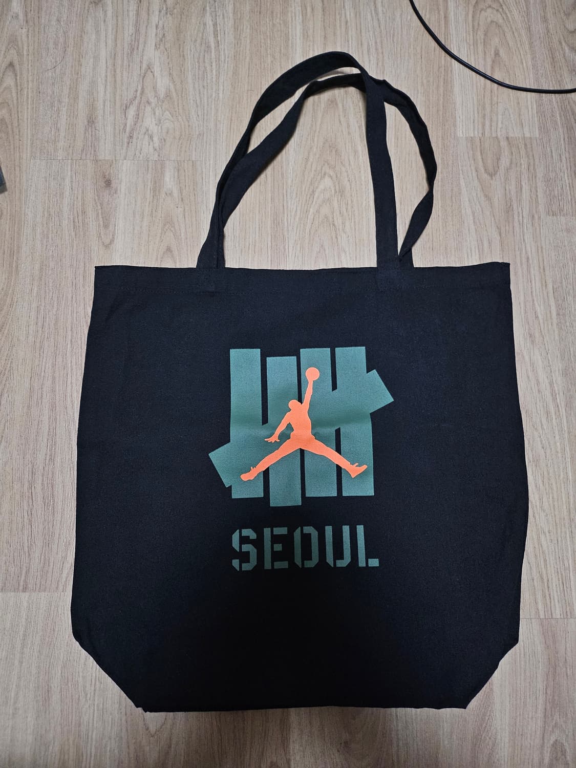 언디핏 X 조던 서울 토트백 블랙  상품이미지1