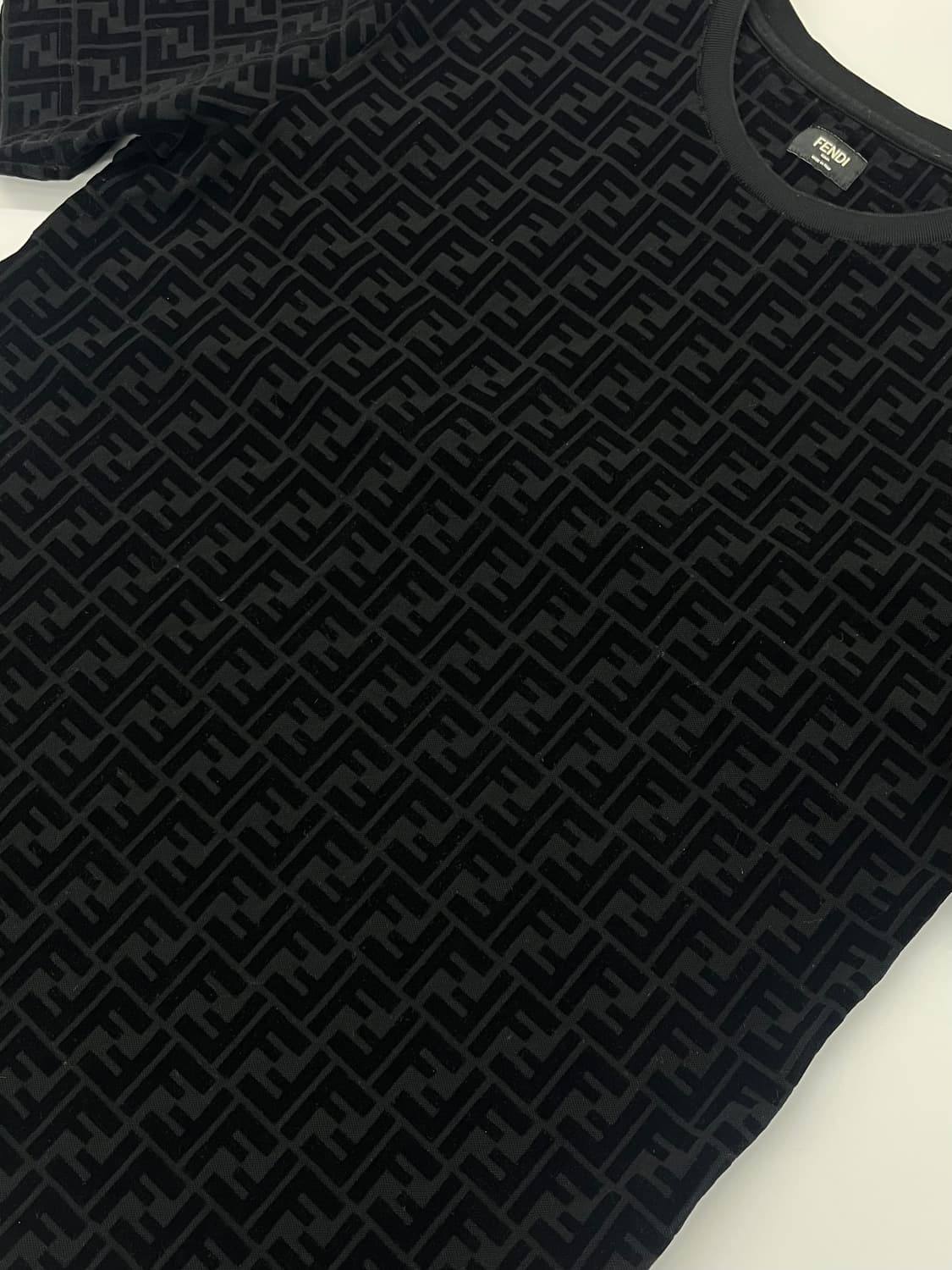 펜디 FF 벨벳 반팔 [XL사이즈] 상품이미지2