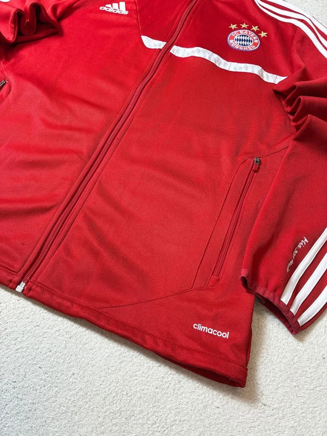 아디다스 x 바이에른 뮌헨 트랙탑 자켓 PN7443 상품이미지4