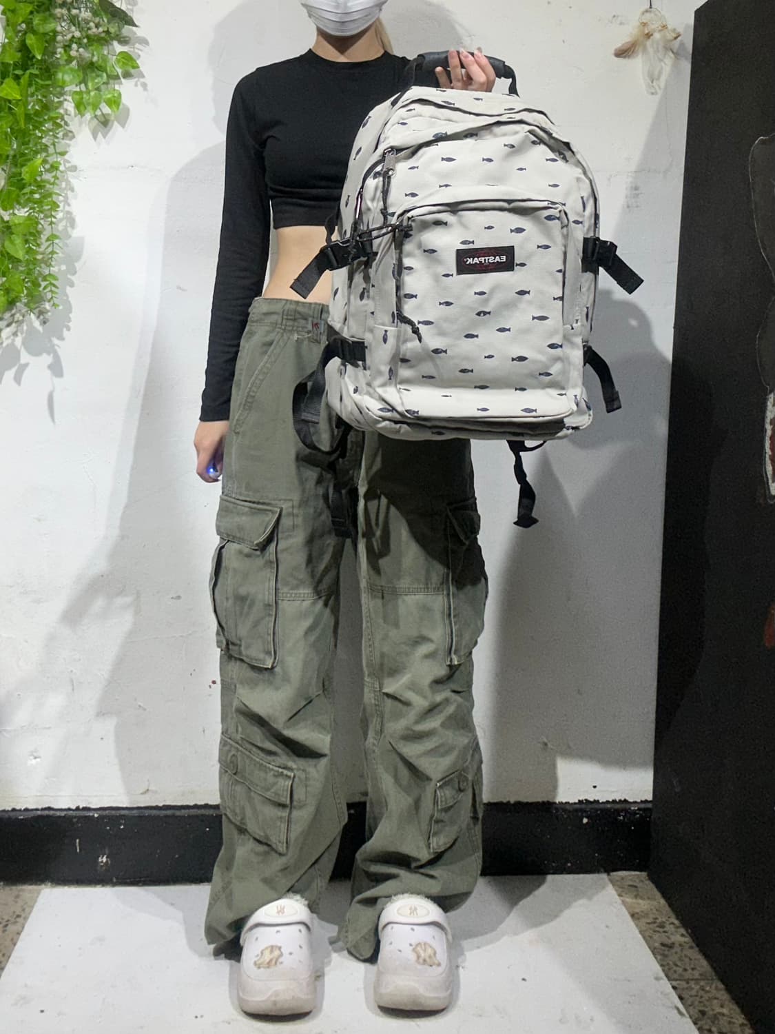 이스트팩 아이보리 물고기 피싱 백팩 가방 상품이미지2