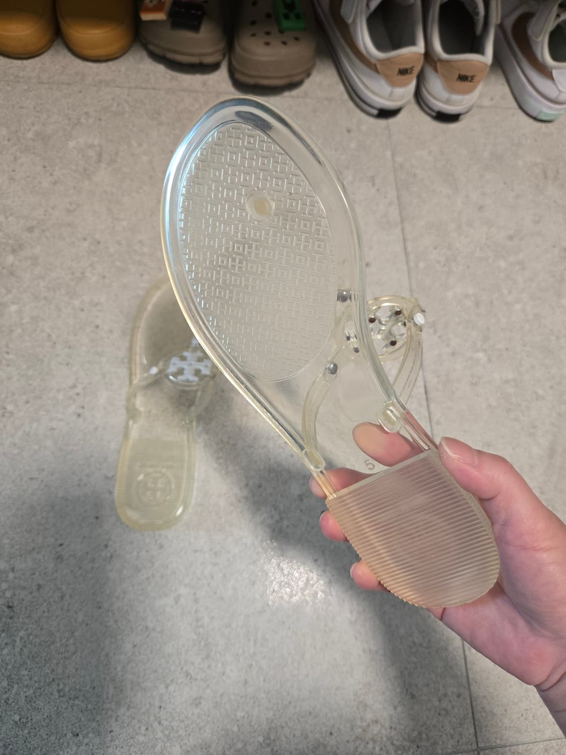 토리버치 젤리샌들 5M 220 상품이미지2