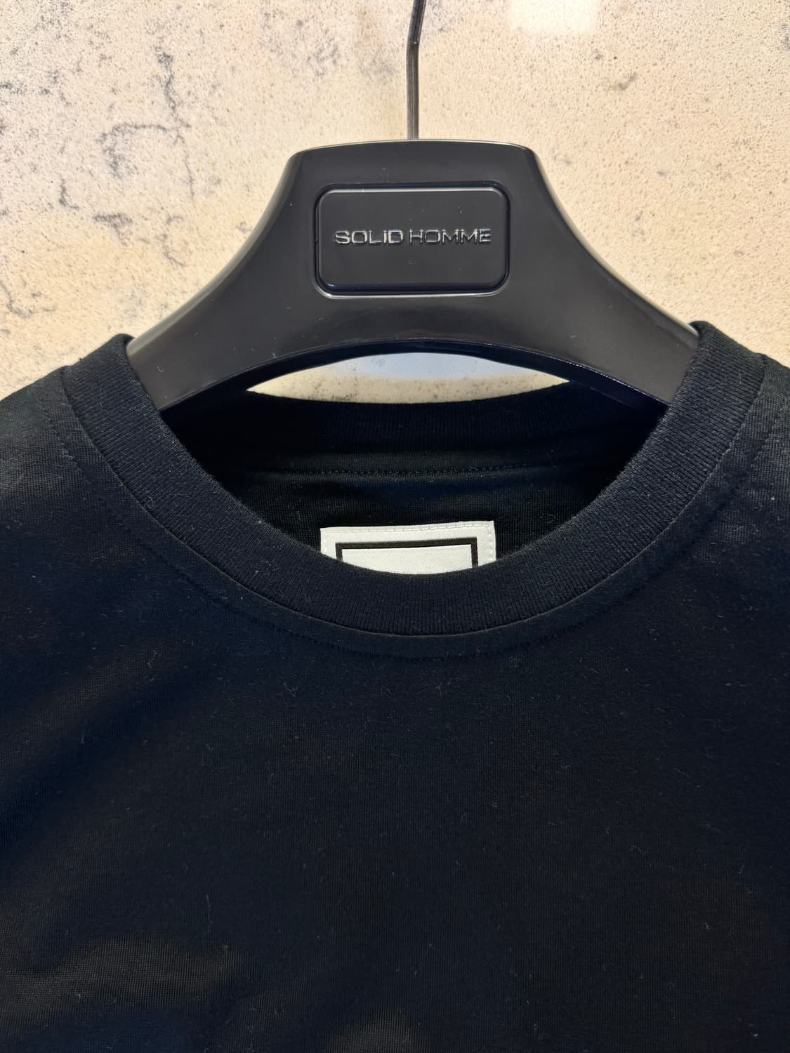 우영미 26ss 블랙 백로고 반팔티 48 상품이미지5