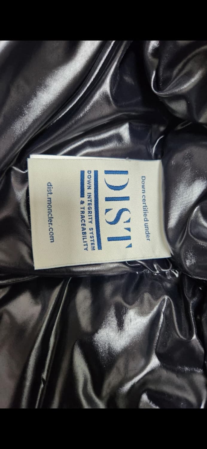 몽클레어 몽클라 2사이즈 패딩 상태 S급 상품이미지4