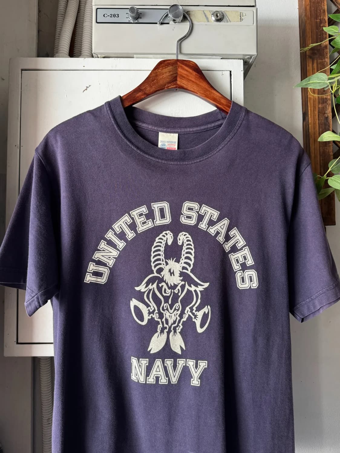 [S]버즈릭슨 U.S NAVY 고트 프린팅 티셔츠 상품이미지1