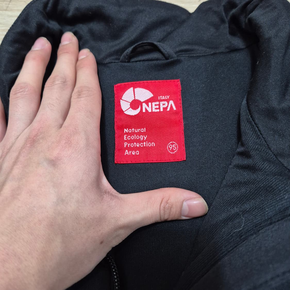 네파 산양 로고 경량패딩 점퍼 상품이미지6