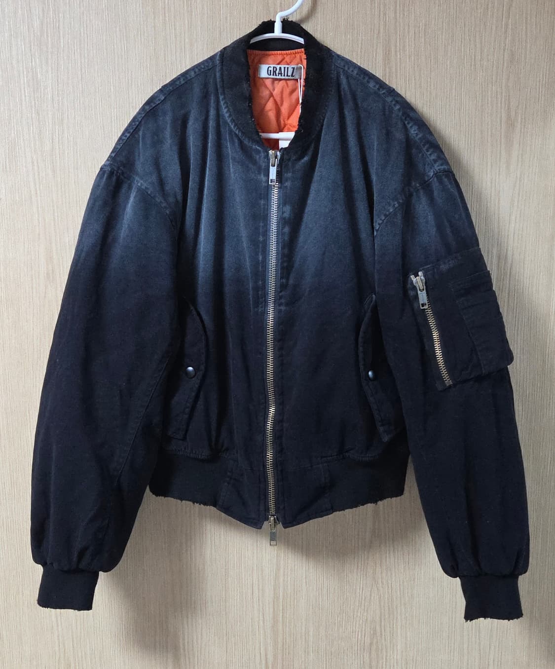 (착샷) 그레일즈 빈티지 워시드 봄버 ma-1 상품이미지1