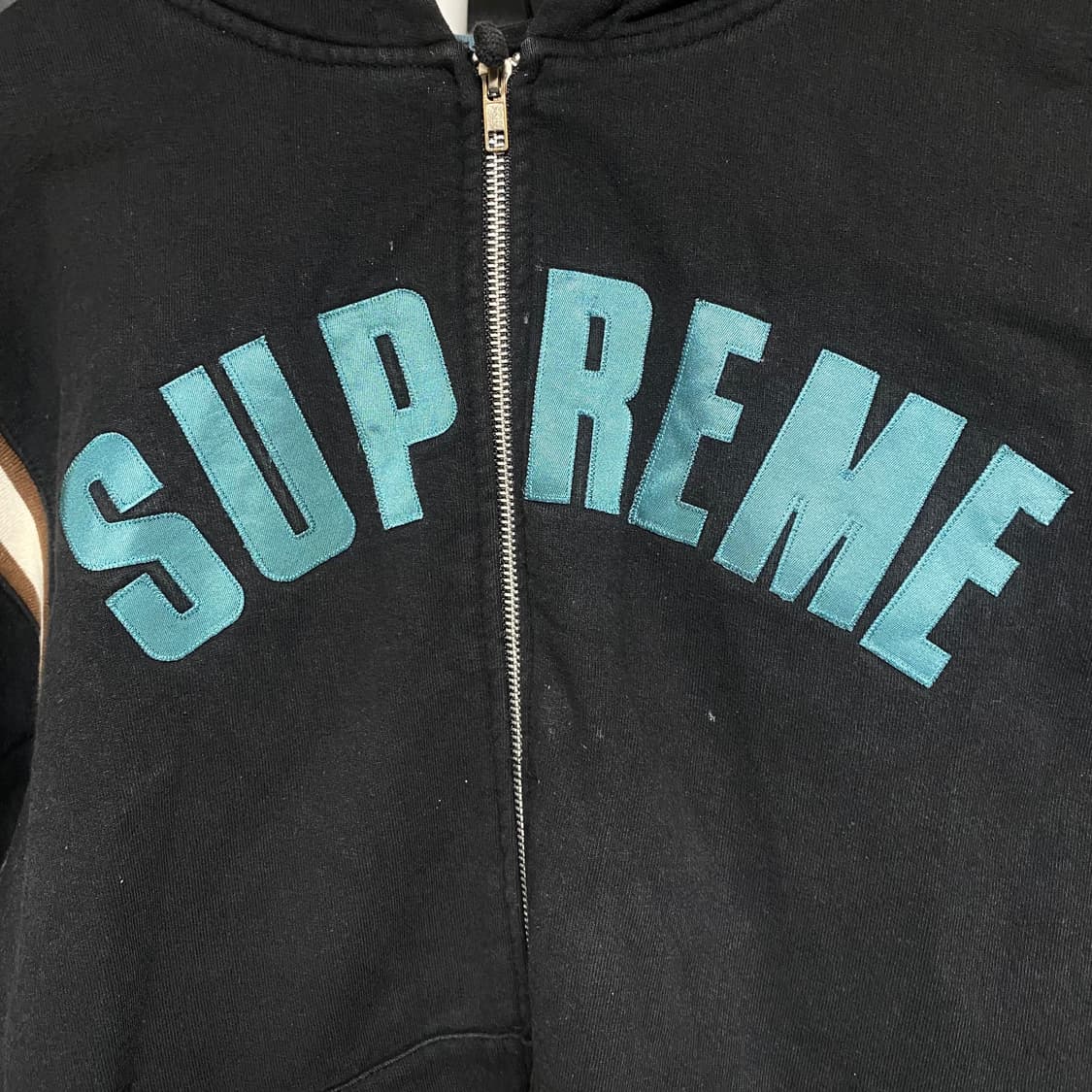 슈프림 로고 후드집업 M 상품이미지2