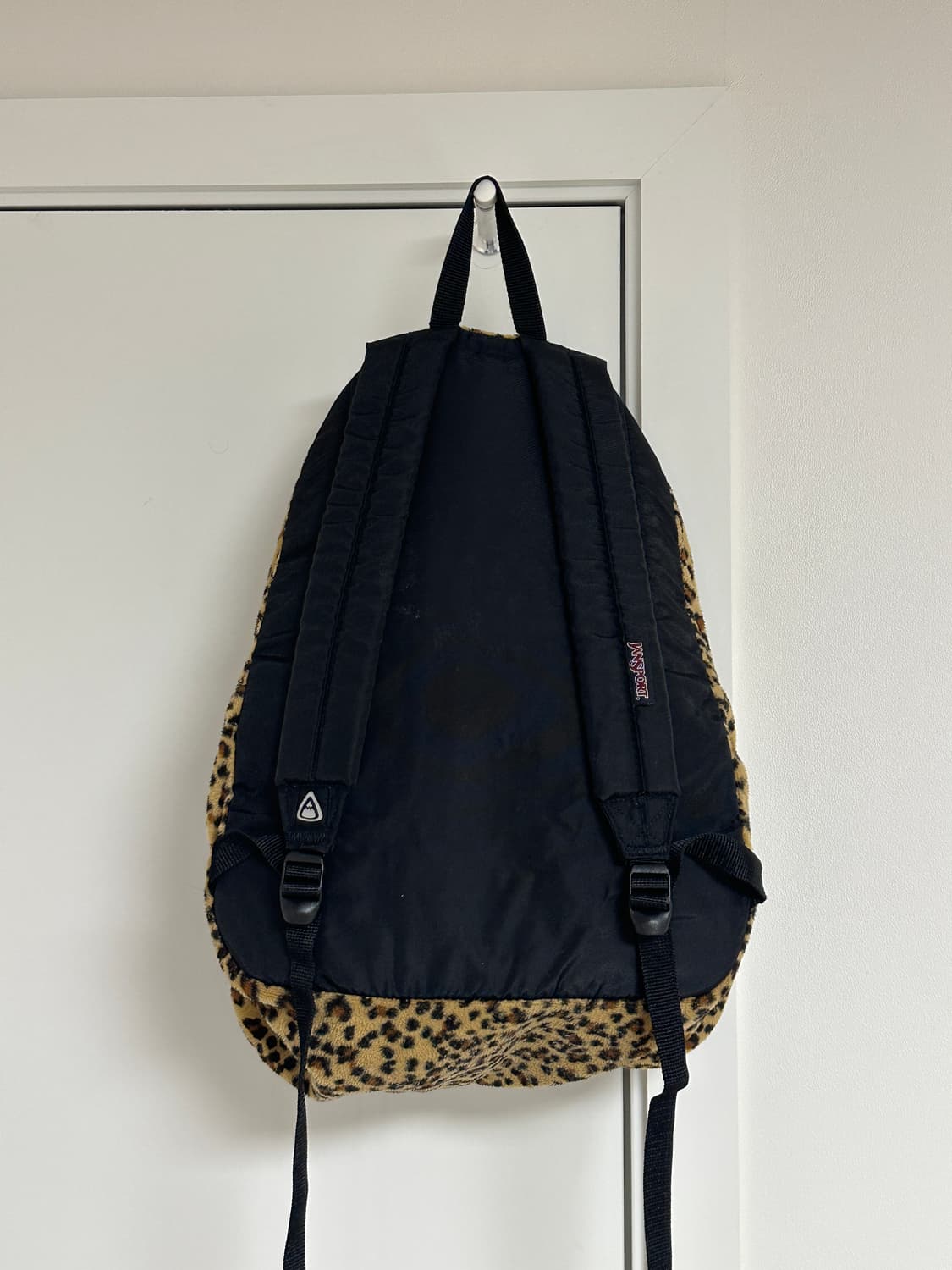잔스포츠 레오파드 호피 백팩 상품이미지3