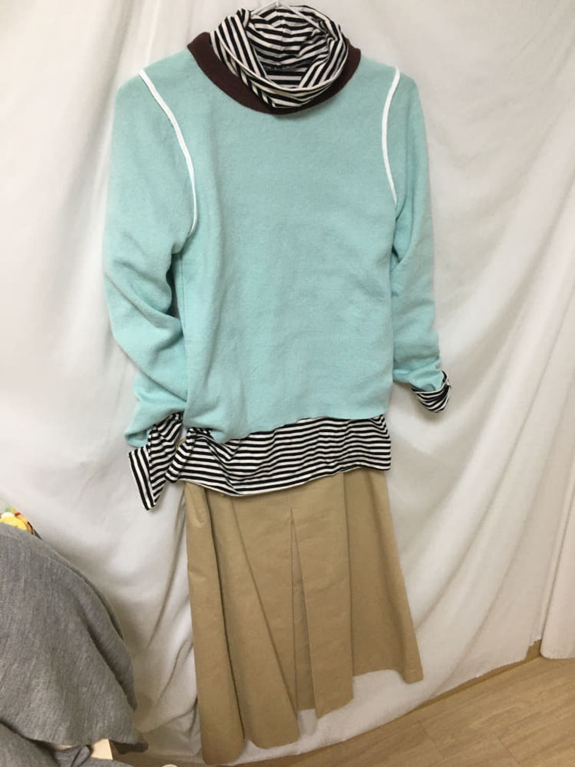 188.배색골지t 상품이미지1