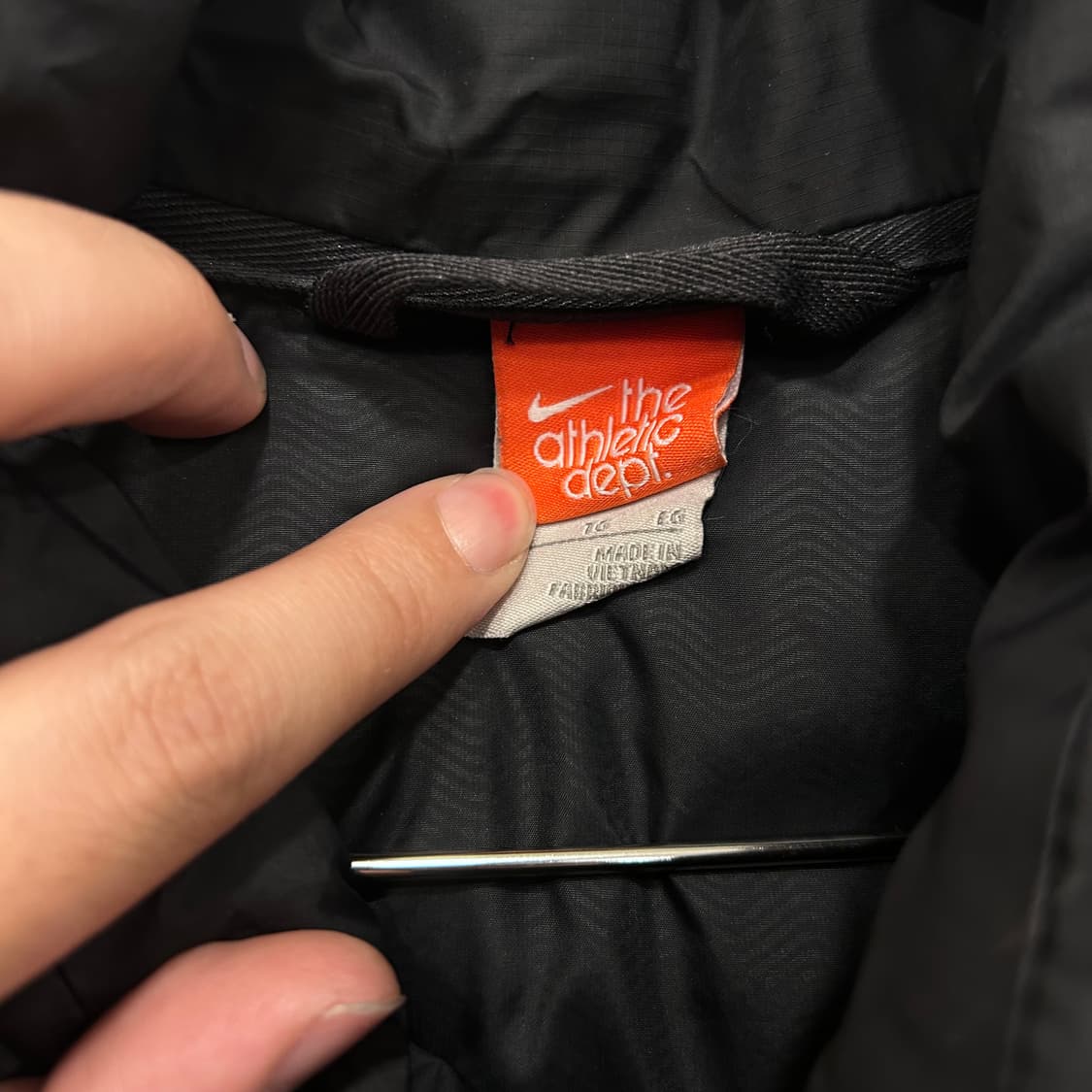 나이키 덕다운 무광 스탠다드 무지 조끼패딩 상품이미지3