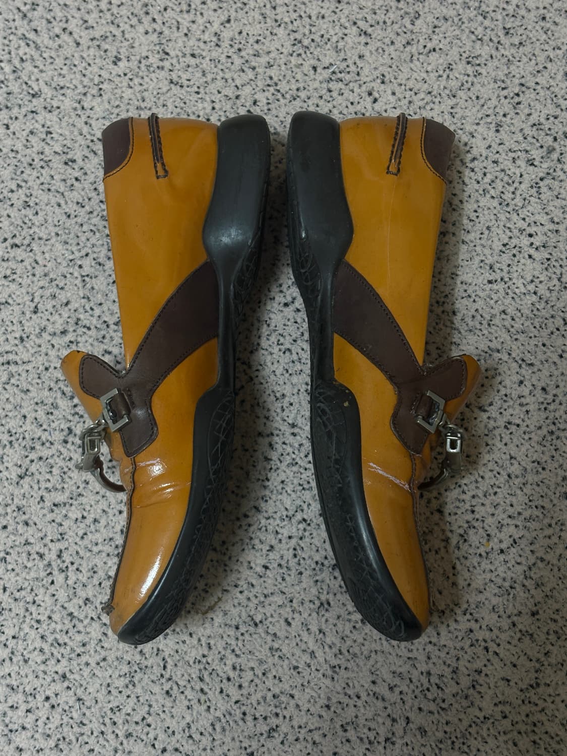 프라다 여성 로퍼 브라운 상품이미지3