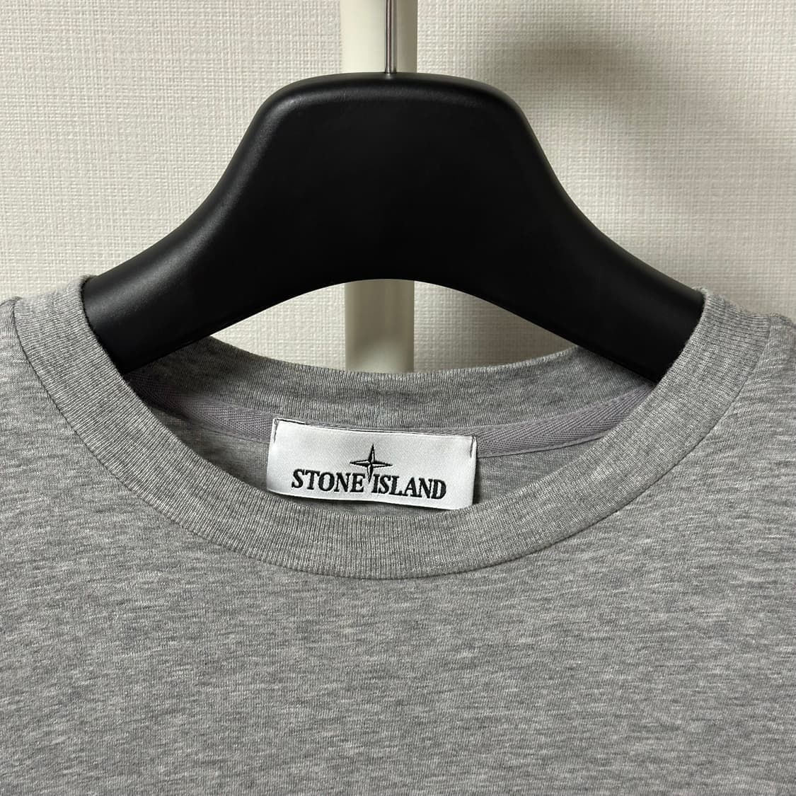 [S] 22FW 스톤아일랜드 패치 로고 반팔 티셔츠 그레이 상품이미지3