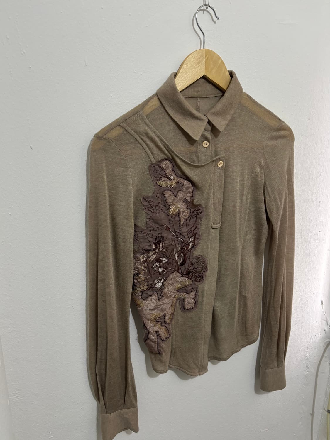 Vintage Brown Sheer Applique Shirt 상품이미지5