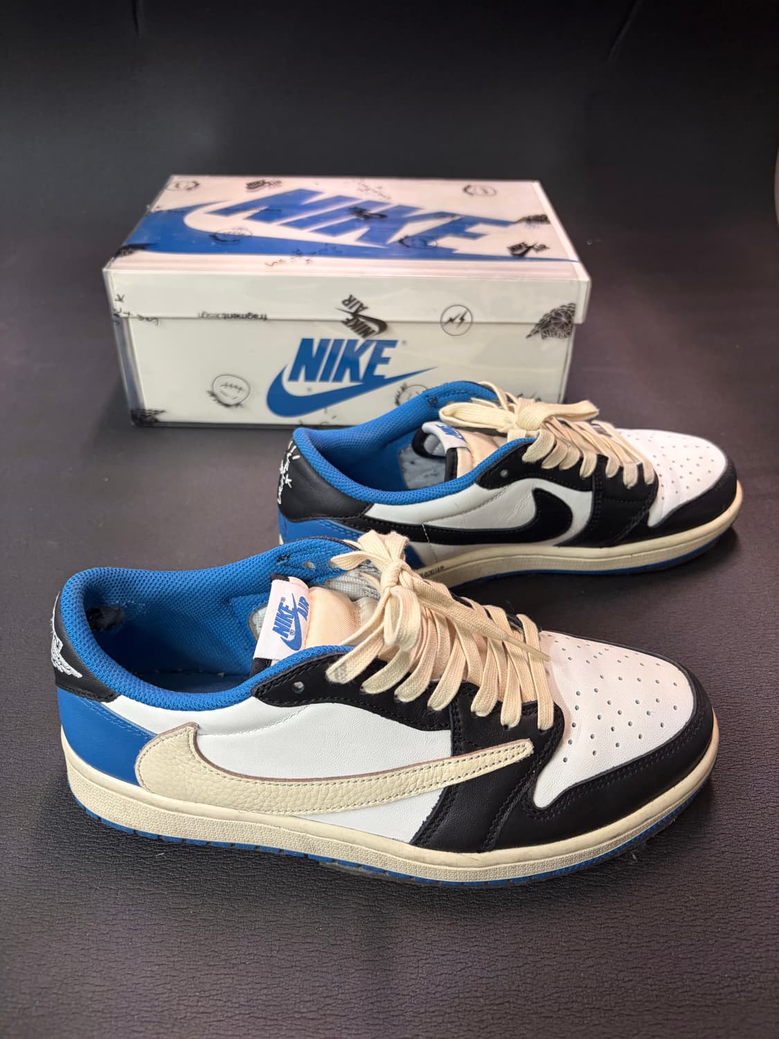 나이키 조던1 트래비스스캇 프라그먼트 로우 밀리터리블루 상품이미지4