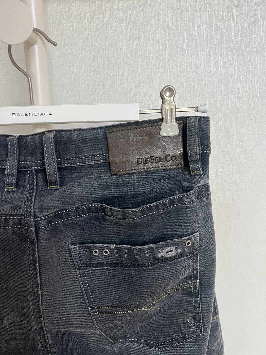 Diesel Braddom Regular Slim-Carrot Denim 상품이미지6