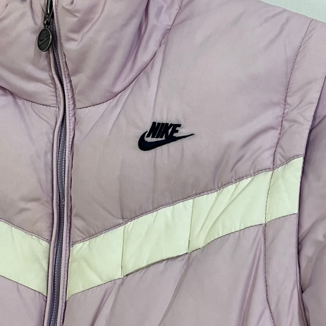 나이키 조끼 탈부착 패딩 연보라색 상품이미지3