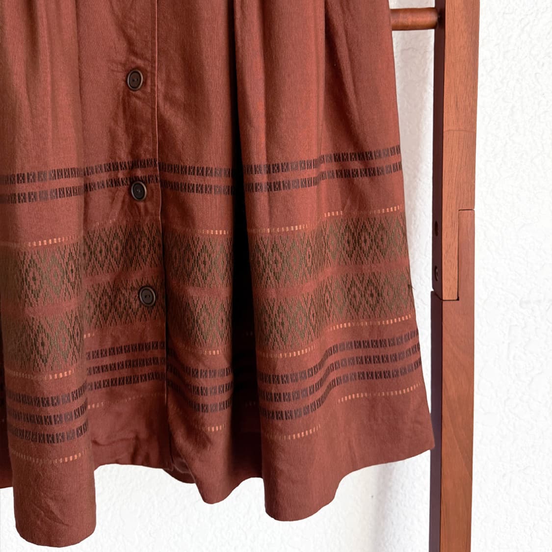 코티지 우드라인 버튼 스커트  상품이미지4