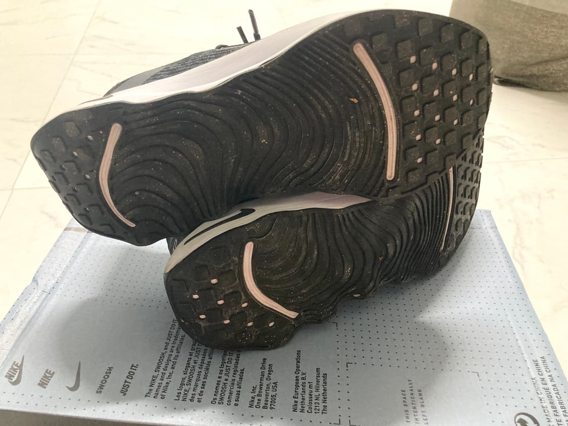 (거의 새것)나이키 모티바 런닝화 워킹화 235 상품이미지6