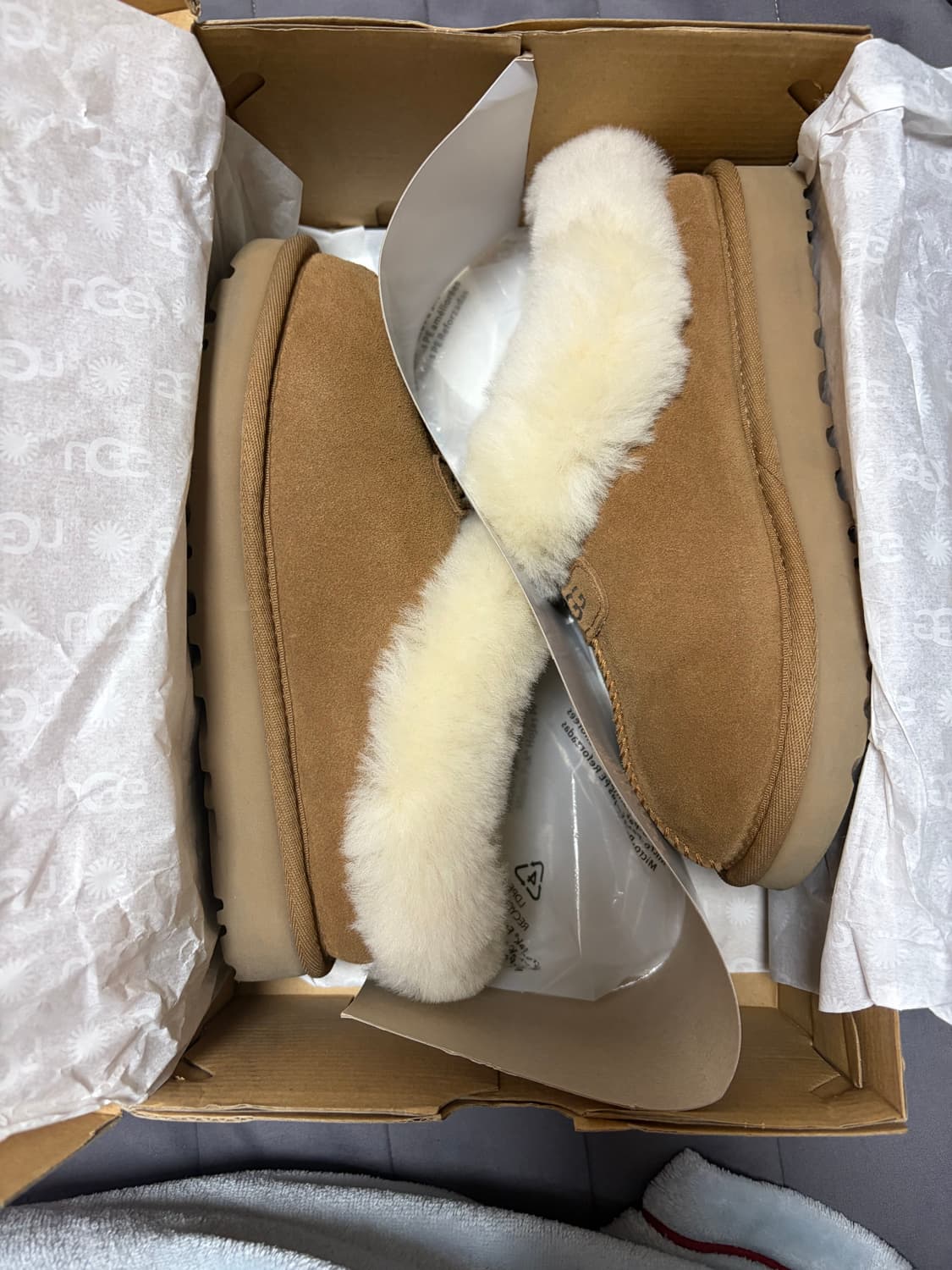 어그 W TAZZETTE 슬리퍼 US6 (230) 상품이미지2