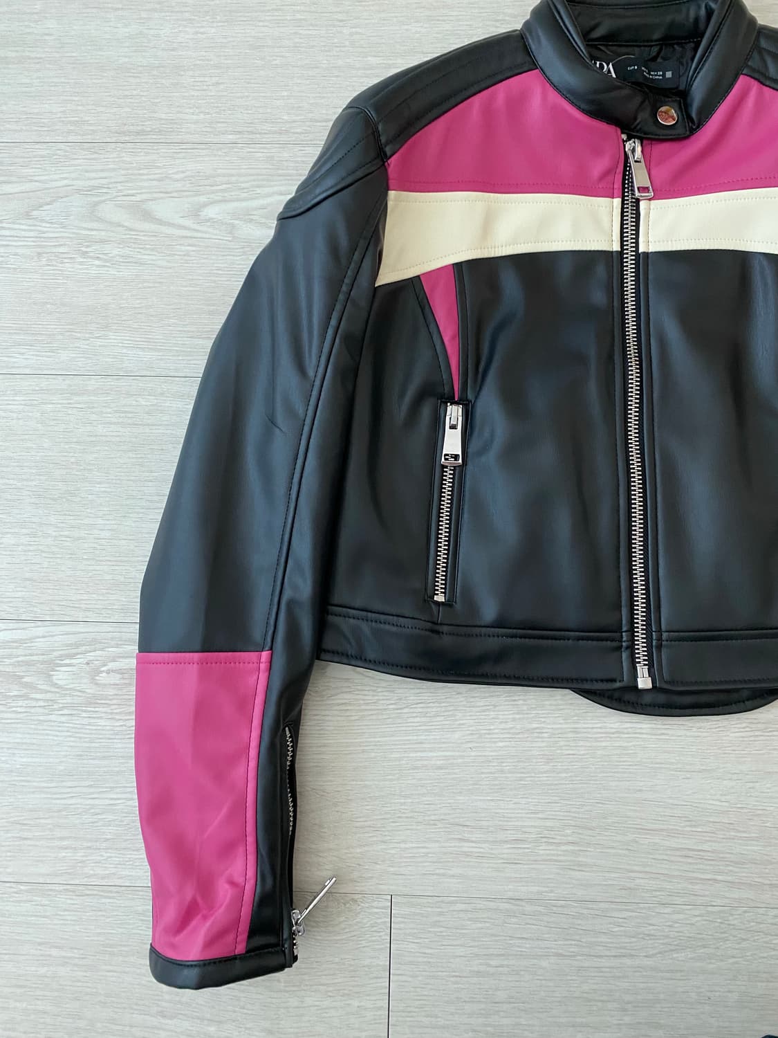 자라 퍽스 레더 자켓 상품이미지5