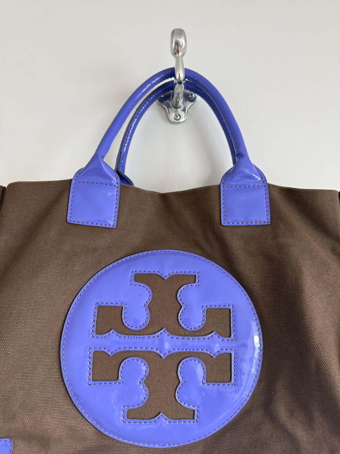 토리버치(TORY BUCH) 캔버스 토트백 상품이미지2