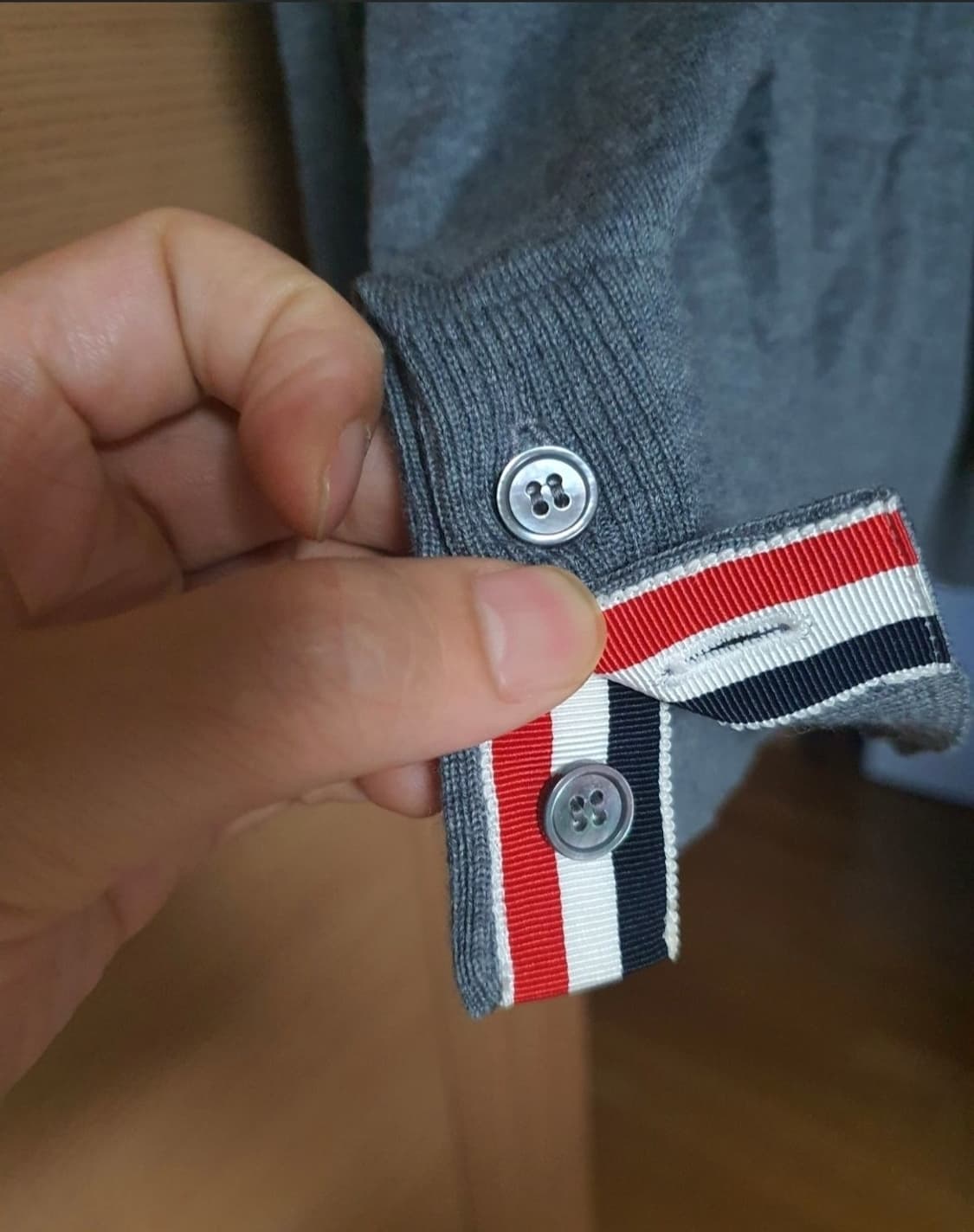 톰브라운 니트 3사이즈 상품이미지10