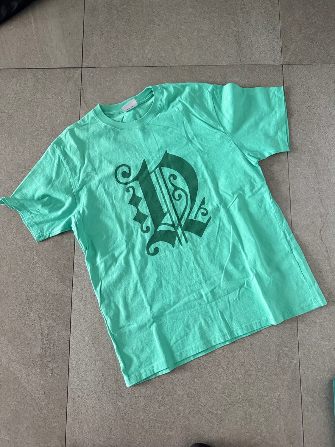 디스이즈네버댓 반팔티 L 상품이미지1