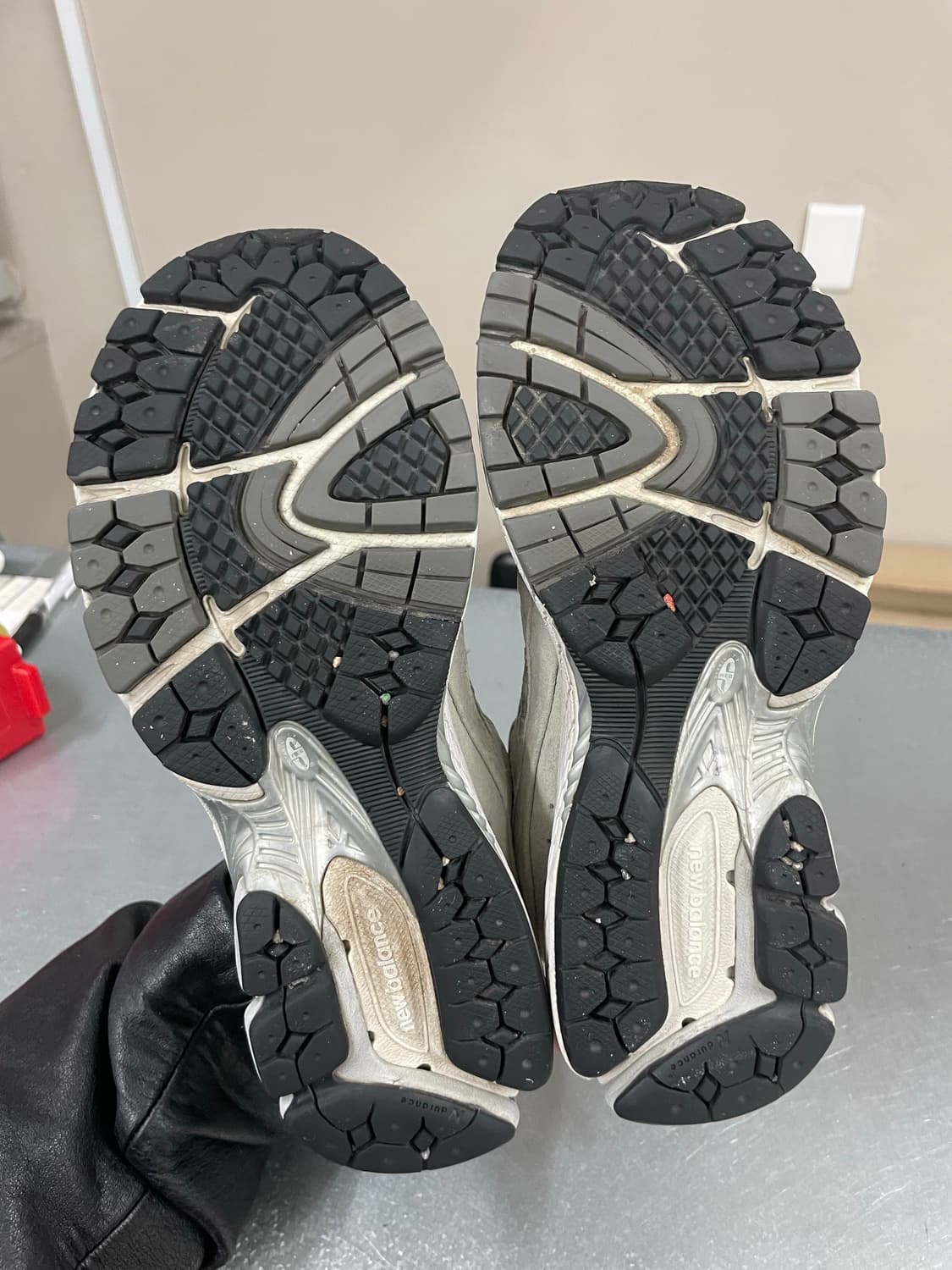 뉴발란스 2002R T2 그레이 220 상품이미지6