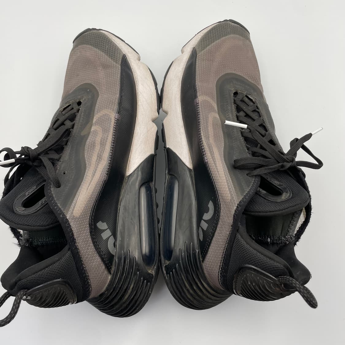 나이키 에어맥스 2090 남성 스니커즈 275 상품이미지5