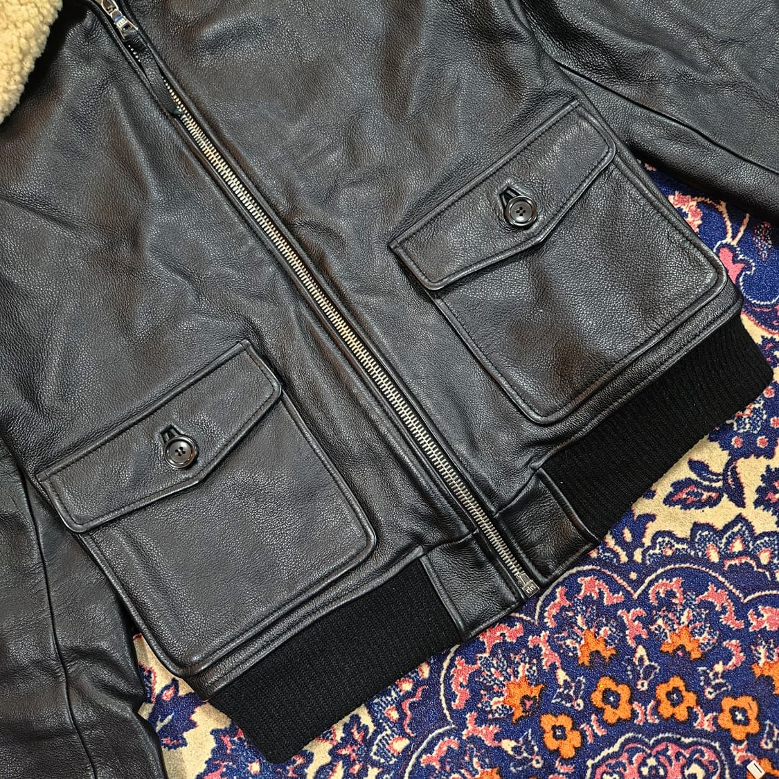 비바스튜디오 양털 가죽 봄버자켓 M size 상품이미지3