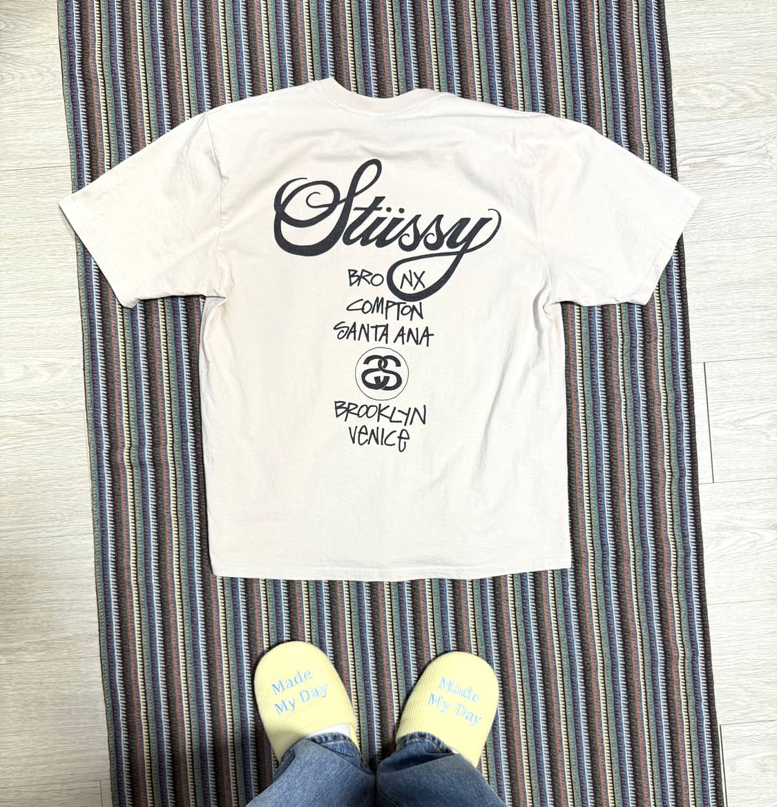 스투시 월드투어 스모크 반팔 티셔츠 상품이미지3