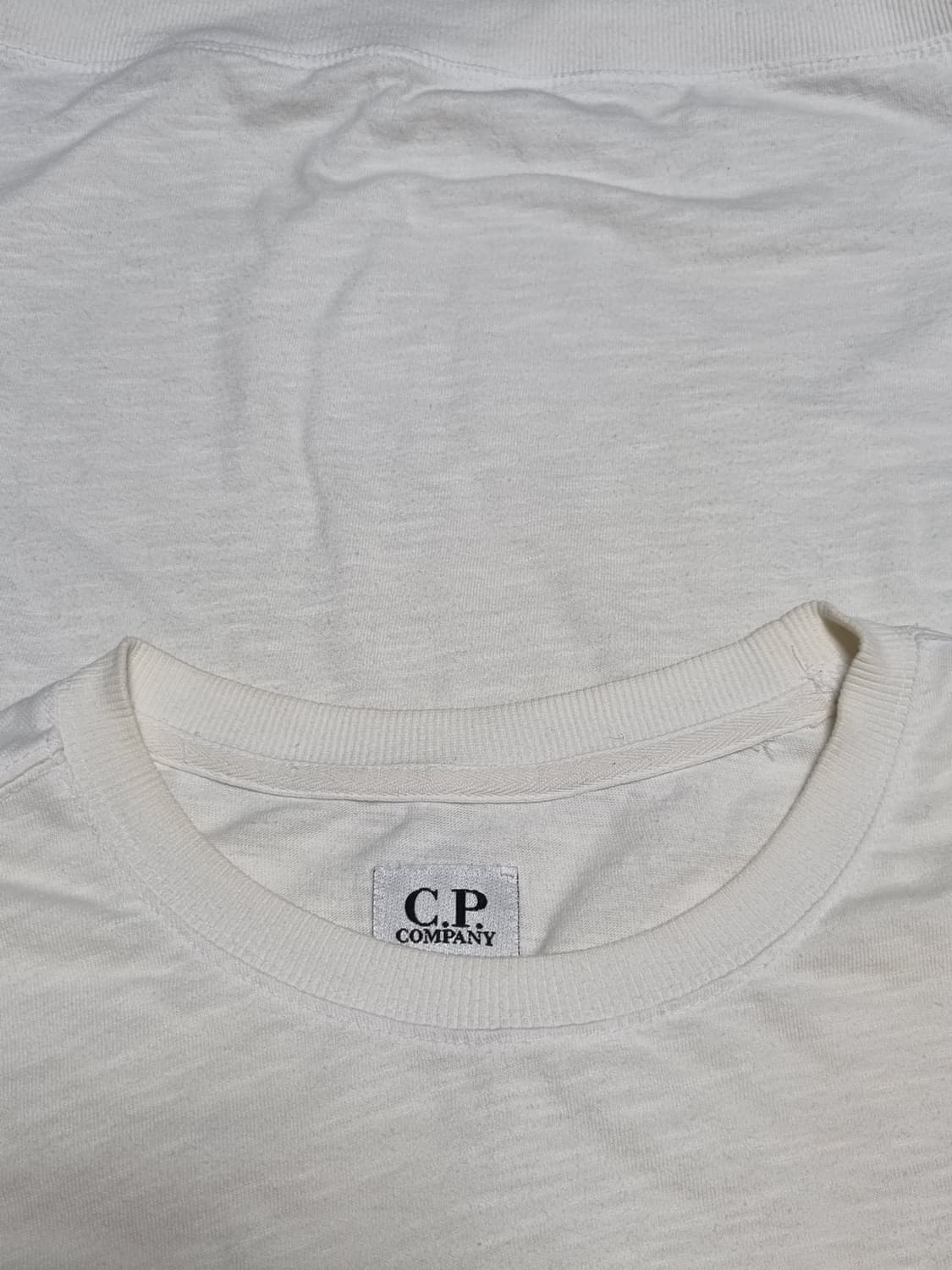 cp컴퍼니 렌즈 맨투맨 상품이미지5