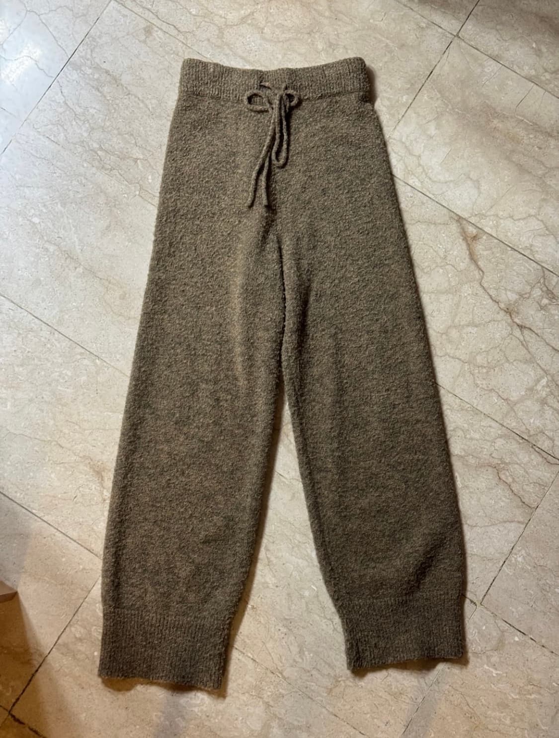 (M)아모멘토 니트 팬츠 카키 브라운 상품이미지1