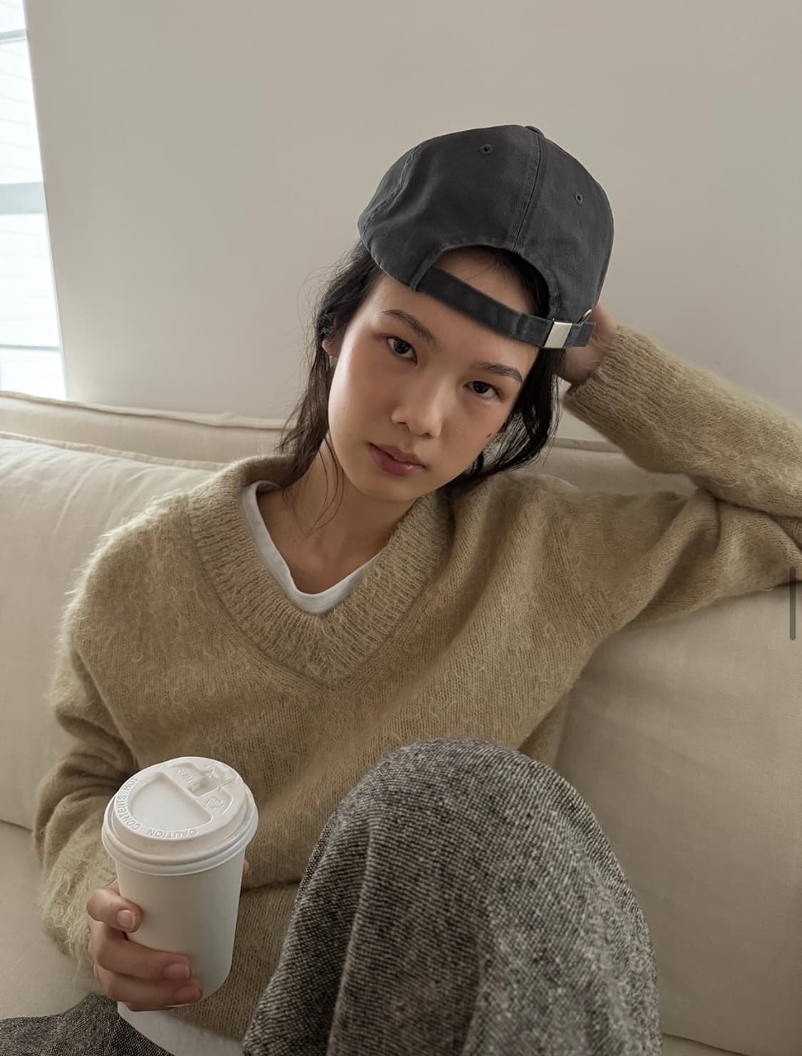 새상품 파르벵 헬로키티 워시드 엠브로이디드 볼캡 차콜 상품이미지8