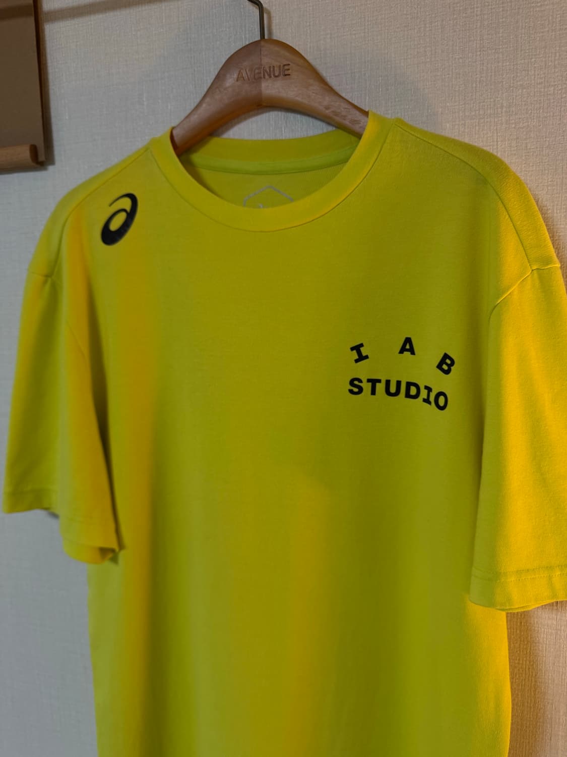 [M]아이앱 스튜디오 x 아식스 티셔츠 라임 상품이미지4