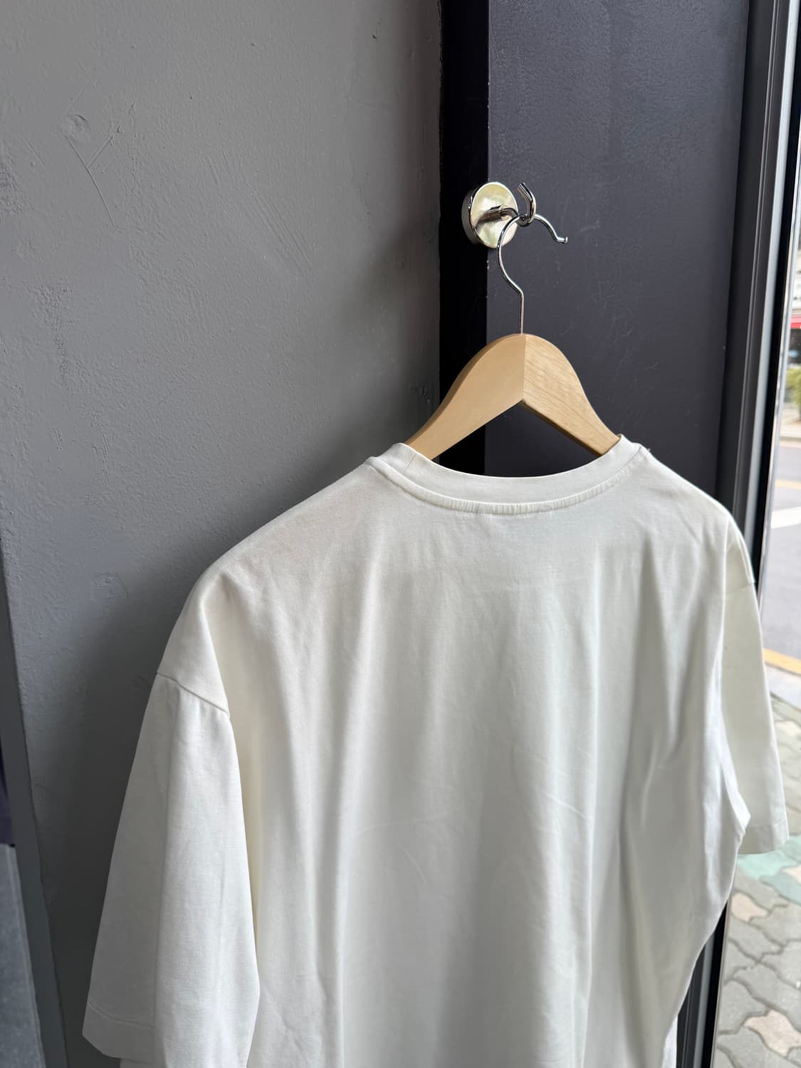 100/ 타임옴므 울프 프린팅 라운드 반팔 상품이미지6