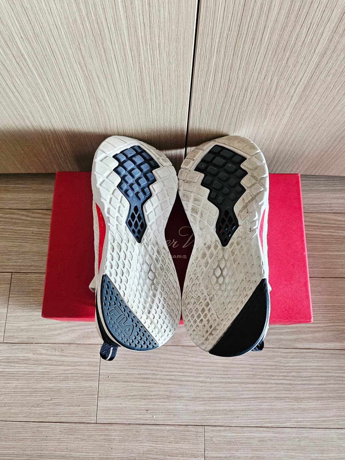 (거의새상품)휠라 RGB 플렉스 뉴데이 240mm 상품이미지6