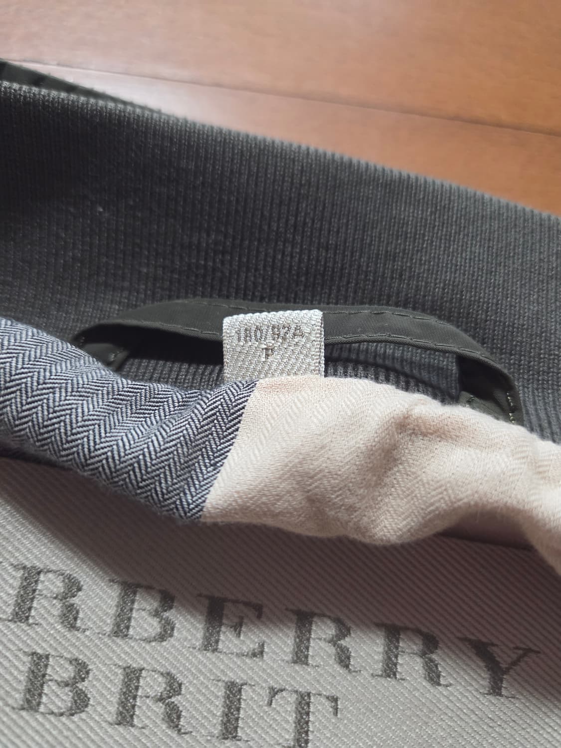 버버리 브릿 나일론 해링턴 보머 블루종 크롭 자켓 상품이미지7