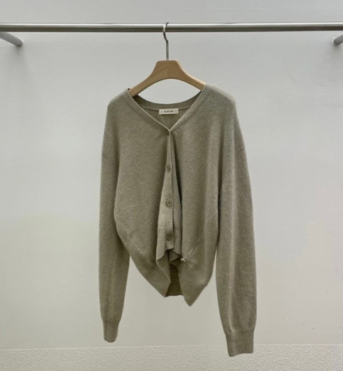 placor 플라코르 라쿤가디건 오트밀  상품이미지4