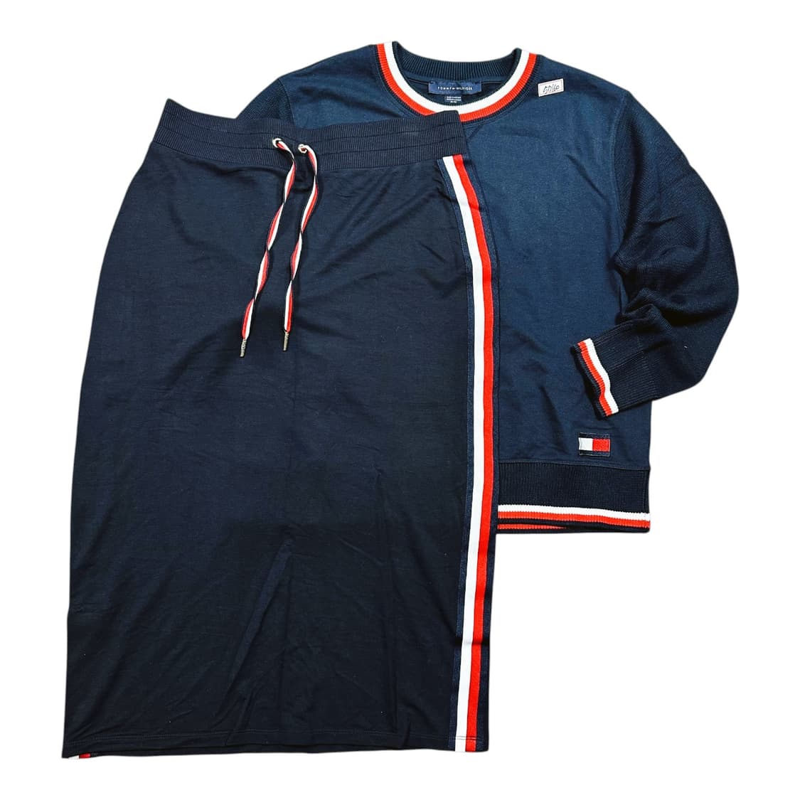 ✨ (세트) 타미 힐피거 스웻 맨투맨 미디 밴딩 스커트 세트 상품이미지2