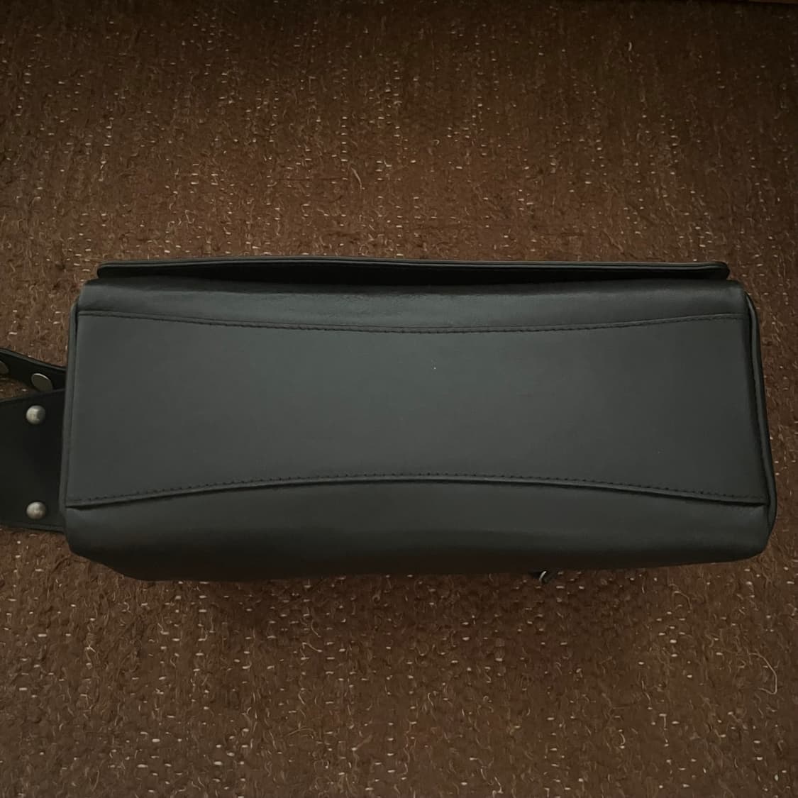 오픈와이와이 스터드 더플백 상품이미지9