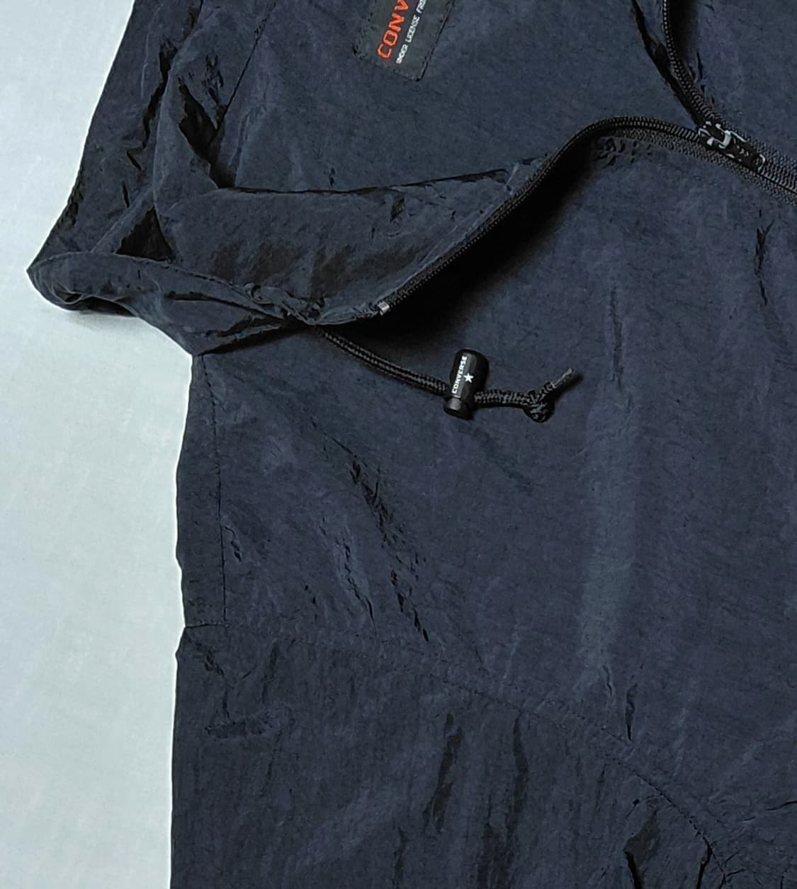 [95] CONVERSE 올블랙 로고 자수 아노락 바람막이(남녀공용) 상품이미지2