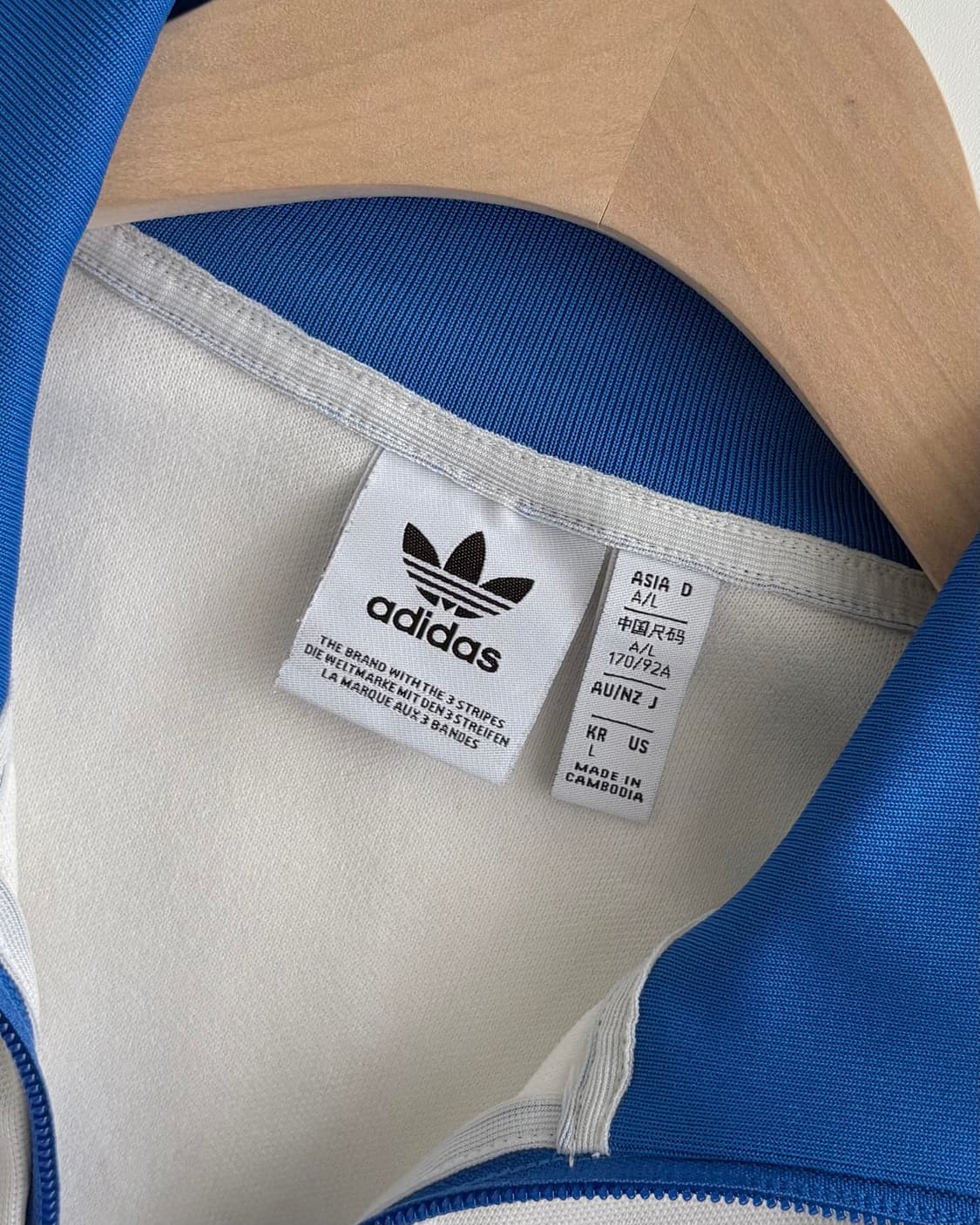 Adidas 아디다스 화이트/블루 컬러 트랙탑  상품이미지4