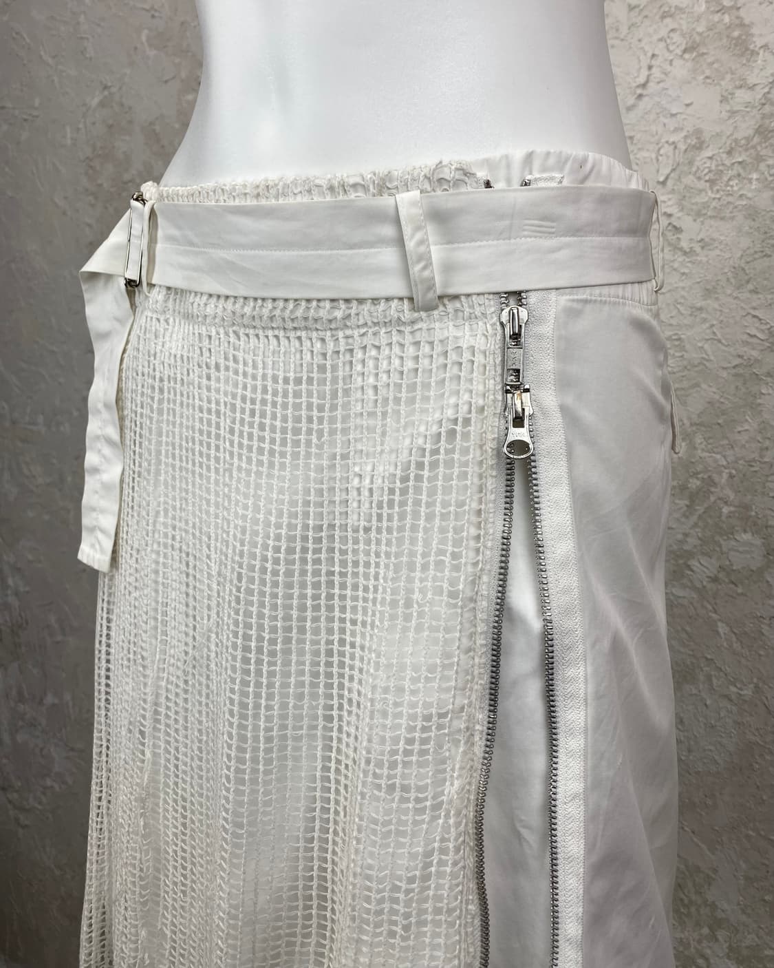 언더커버 2006 S/S “T” 디스트레스드 넷 도킹 카고 랩 스커트 상품이미지3