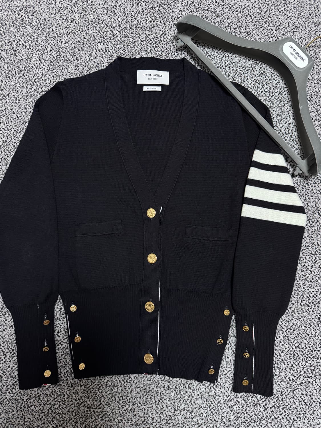 톰브라운 밀라노스티치 금장 가디건 36사이즈 상품이미지1