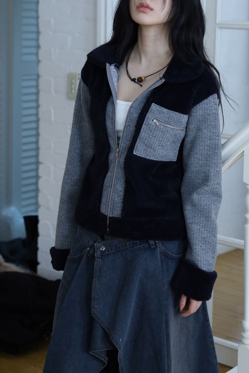 컬러인아이디 무디 배색 양털 집업 원가 49000원 상품이미지3